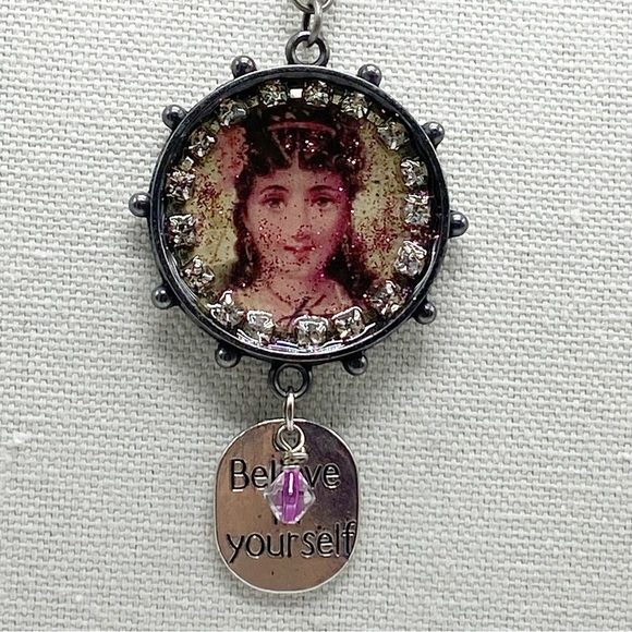 Victorian Girl Believe in Yourself Handcrafted Necklace Sparkly NEW - Picture 3 of 10